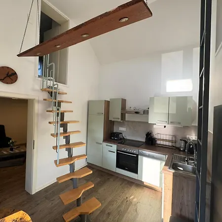 Daire Hunsruecker Stuebchen *